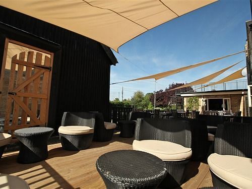 The Cadogan Arms Hotel Ingham  ภายนอก รูปภาพ